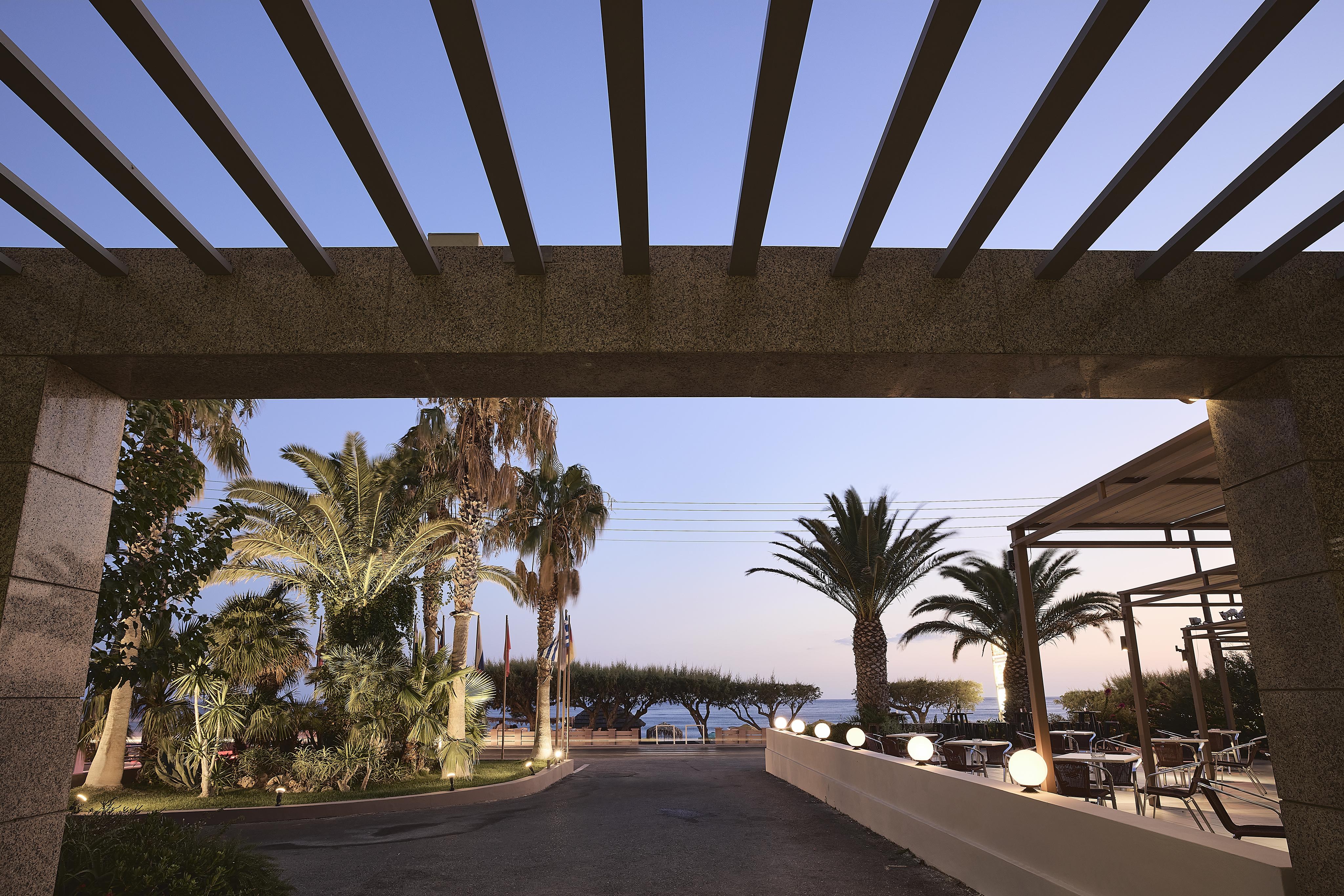 Tylissos Beach Hotel - Adults Only Ierápetra Dış mekan fotoğraf