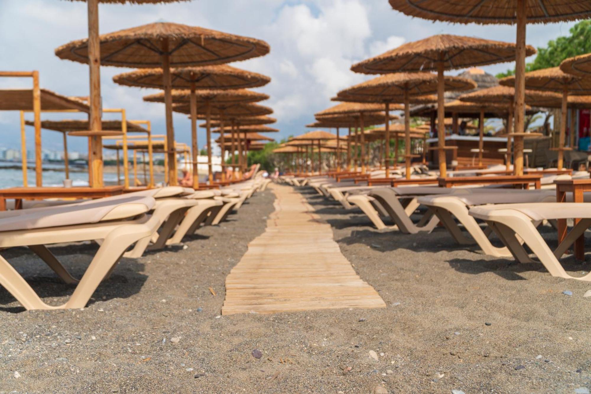 Tylissos Beach Hotel - Adults Only Ierápetra Dış mekan fotoğraf
